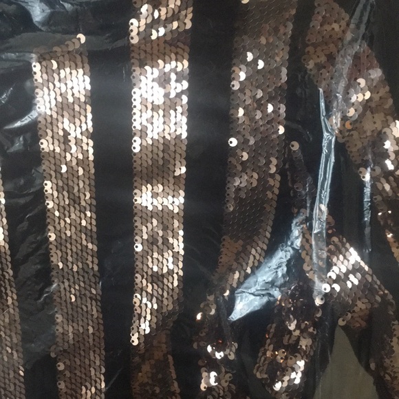 Sunset and spring gold and black sequin dress - Picture 3 of 4